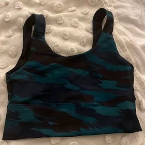 Soul cycle camo bra